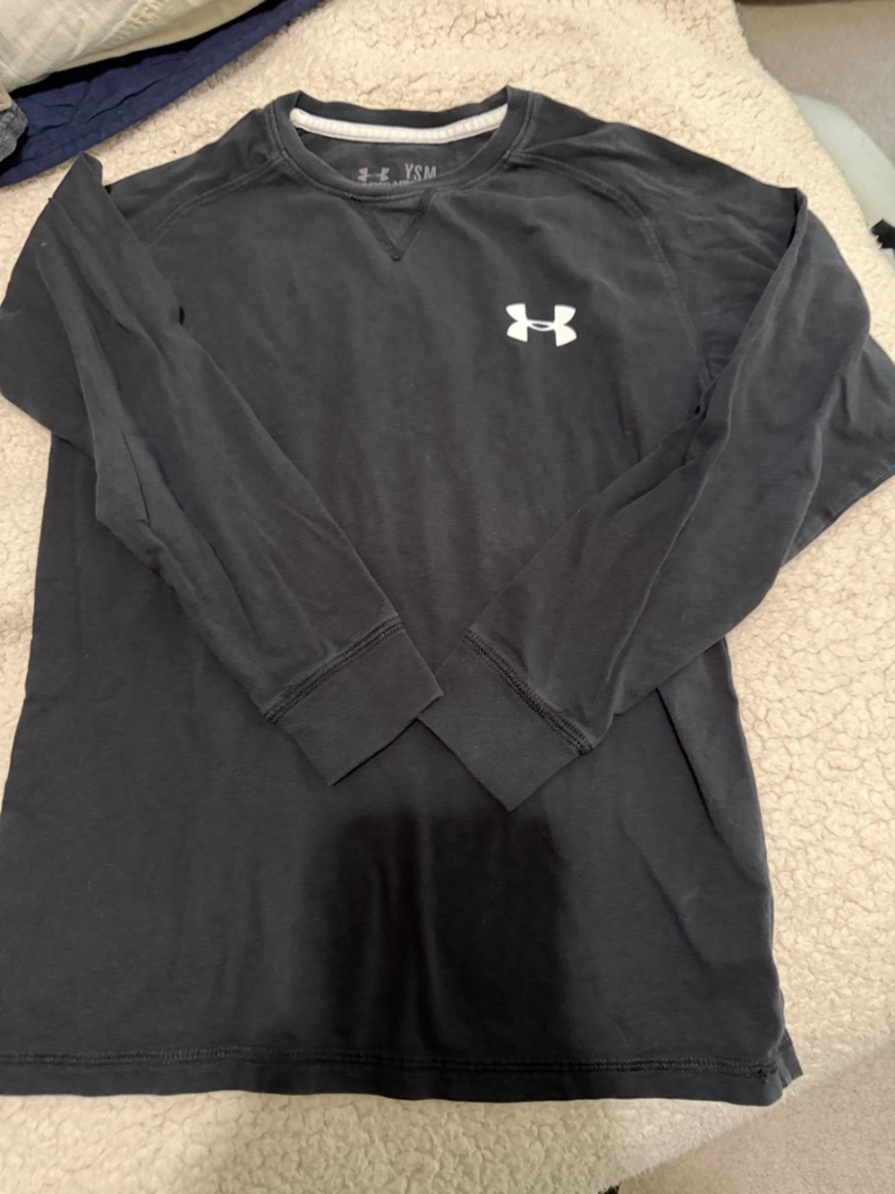 Under Armour Black Long Sleeve Crew Shirt